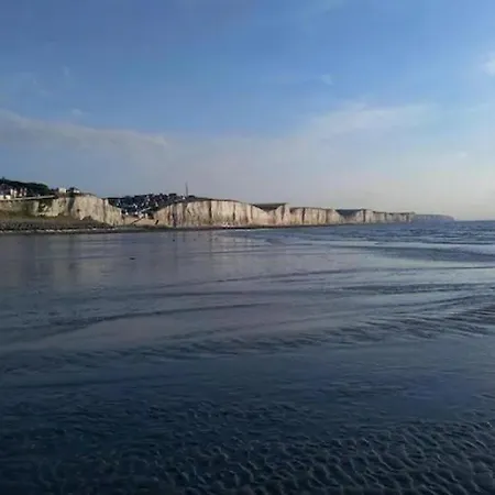 Holiday home Les Flots *